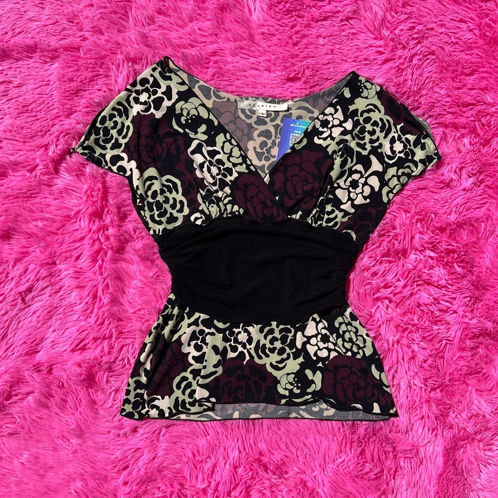 floral blouse